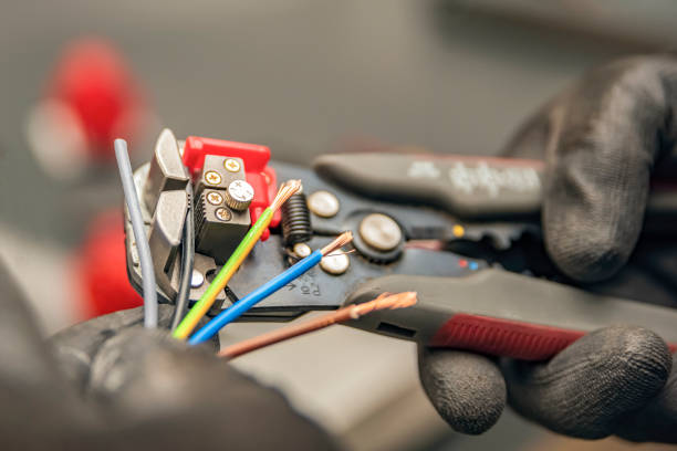 Best Ceiling Fan Installation Electrician  in Redland, TX